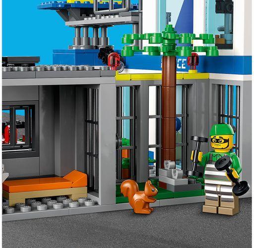Produktbild LEGO Polizeistation (60316, LEGO City)