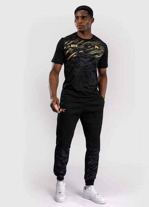 Immagine prodotto Venum UFC Fusion Replica Champion T-Shirt Black/Gold (XXL)