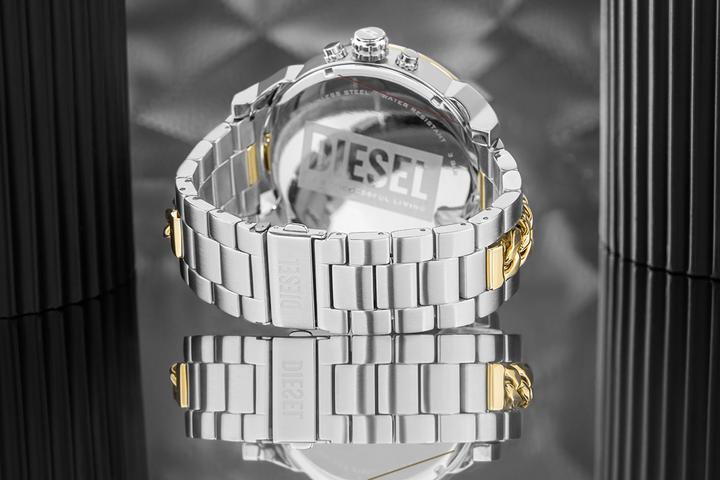 Actual product image Diesel Mr Daddy (Chronograph, Analogue wristwatch, 57 mm)