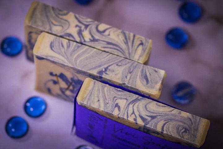 Actual product image Vivi Soaps Blueberry - thyme goat's milk soap (Hard soap)