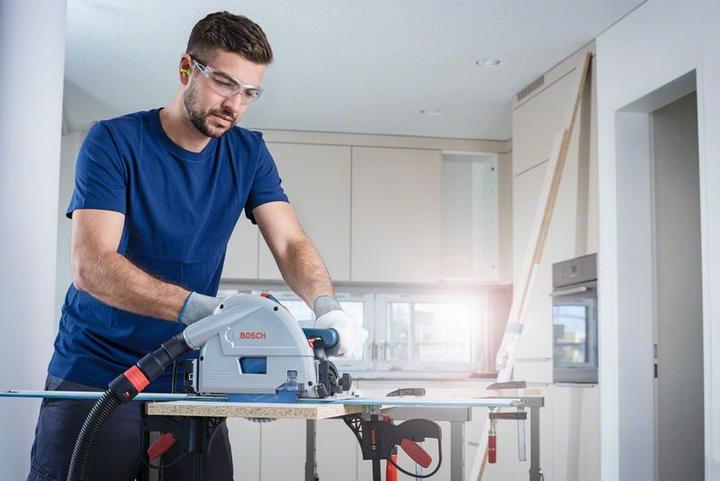 Produktbild Bosch Professional Zubehör Kreissägeblatt Expert for Laminated Panel, 303 x 30 x 3,2 mm, 60