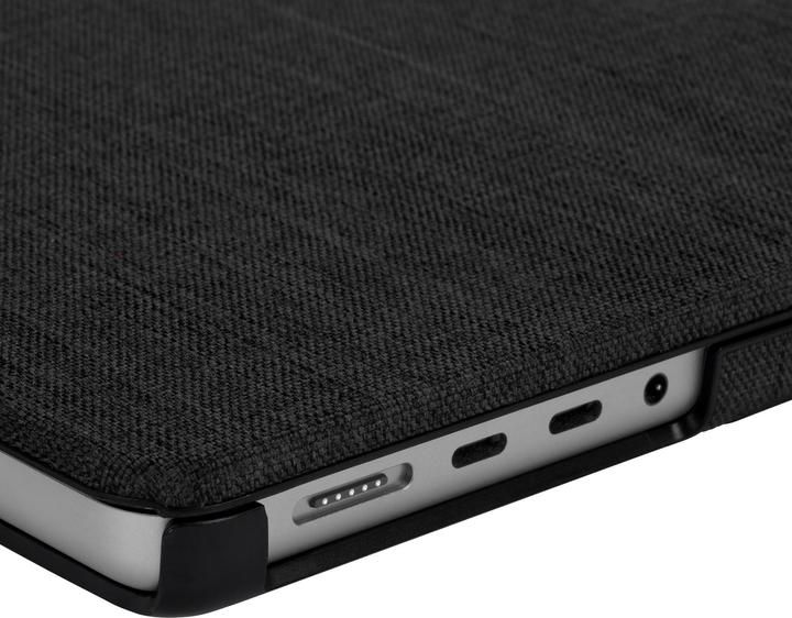 Actual product image Incase Textured Hardshell (16", Apple)