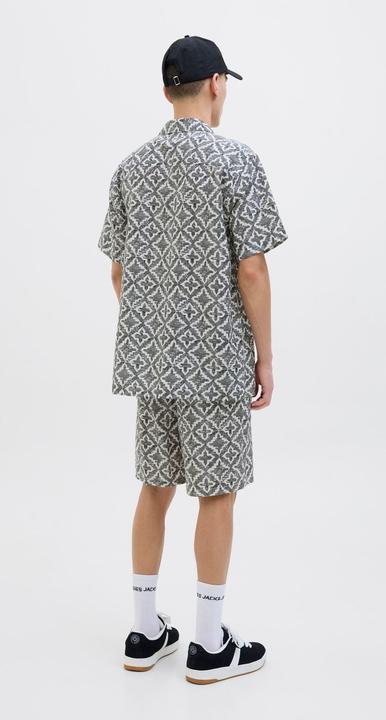 Actual product image Jack & Jones Relaxed Fit Shorts Shorts (XS)