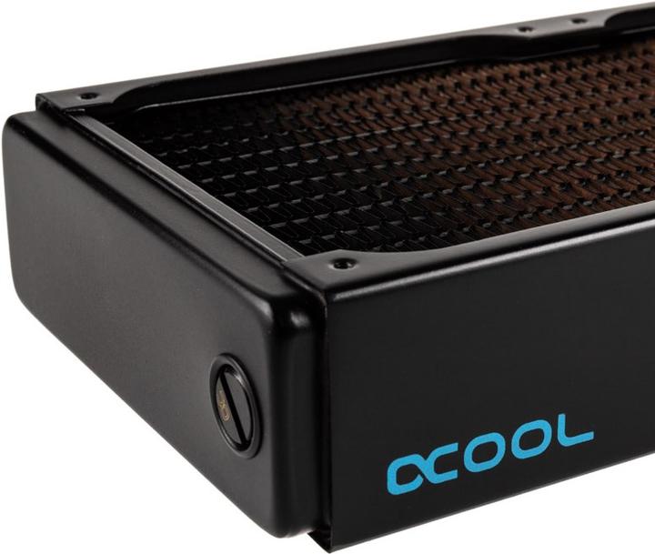 Actual product image Alphacool NexXxoS V.2 XT45 Full Copper Radiator (120 mm)