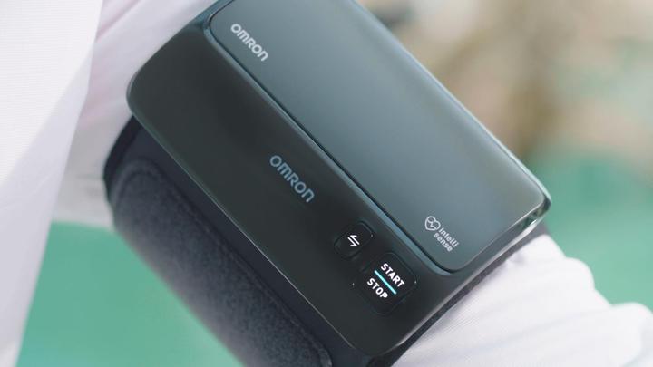 Actual product image Omron Evolv (Blood pressure monitor upper arm)