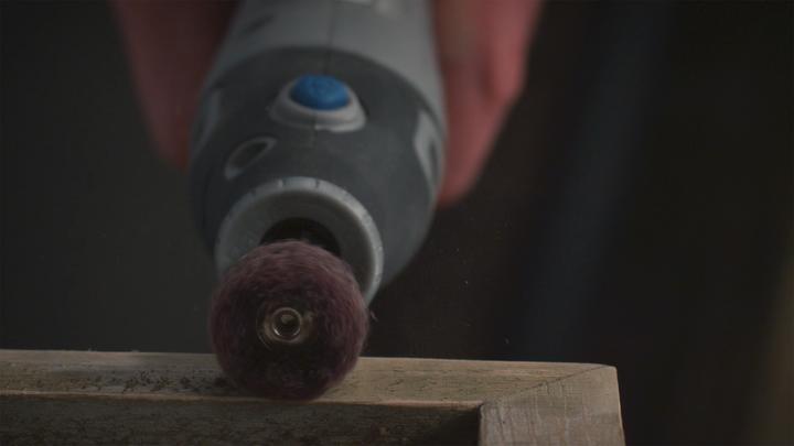 Produktbild Dremel Feinschleifscheiben fein Ø 25,0 mm, EZ SpeedClic kompatibel (2 Stück) (320)