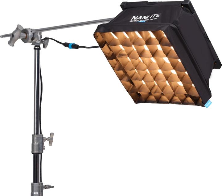Actual product image Nanlite PavoSlim 60C (Studio light, Surface luminaire, Video light)