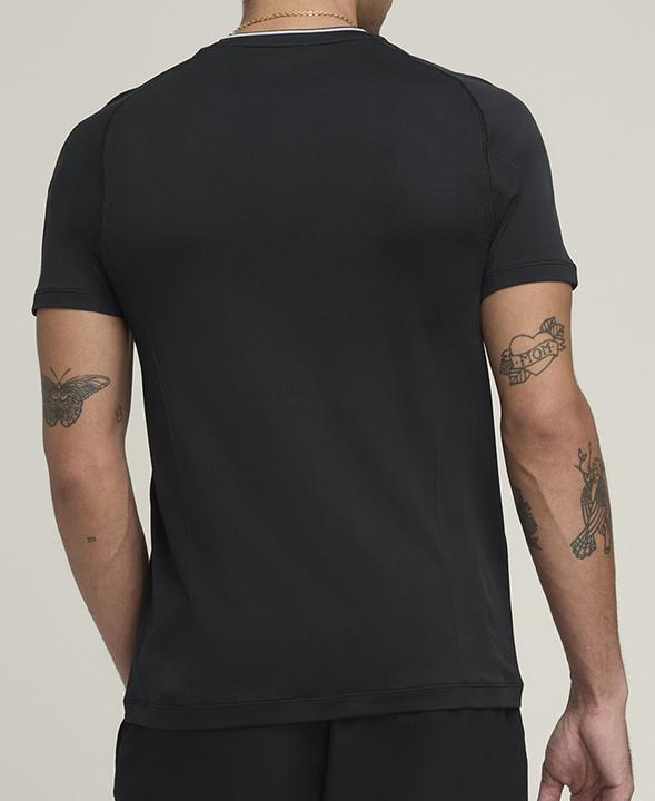 Actual product image Wilson Team Seamless Crew Men Black (S)