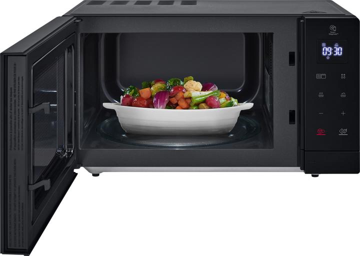 Actual product image LG MH7032JAS (30 l)