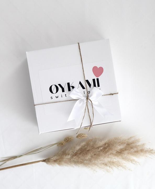 Produktbild Oykami Baby Geschenkbox Junge "Male" Blau mit Sternen und Elch