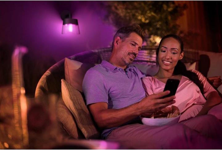 Actual product image Philips Hue Attract Base (600 lm)
