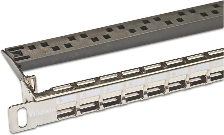Actual product image Wirewin 24-port 0.5 U patch panel, shielded