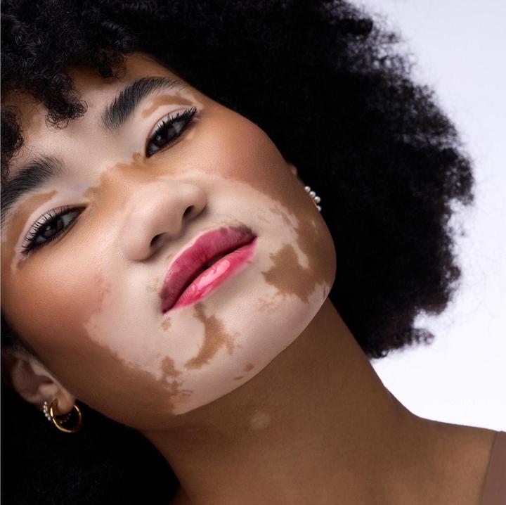 Immagine prodotto Catrice Butter Drippin’ Balsamo Labbra Lucido (050 Ciliegia Deliziosa)