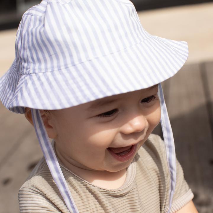 Actual product image Swim Essentials UV sun hat 24 years Blue Striped