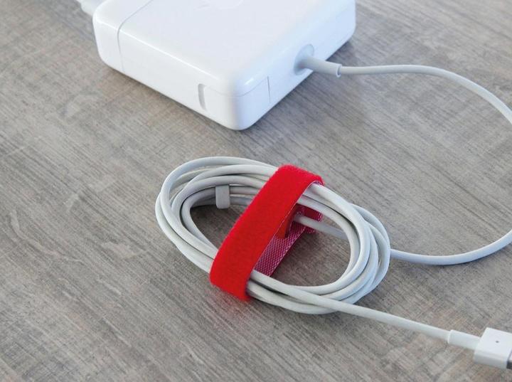 Immagine prodotto Label-the-cable LTC BASIC 10 Raccoglitore con gancio e anello di alimentazione rt, gb, bl (Fascette in velcro, 170 mm, 10 pz.)