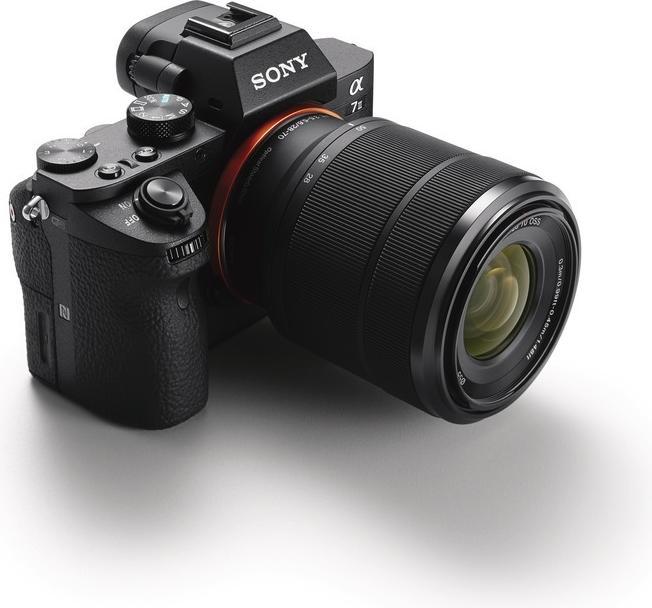 Actual product image Sony Alpha 7 II (28 - 70 mm, 24 Mpx, Full frame)