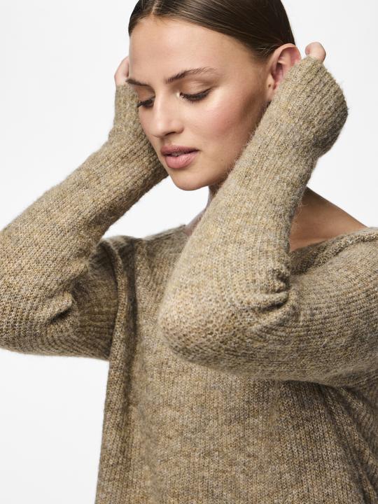 Actual product image Pieces V-neck knit sweater (S)