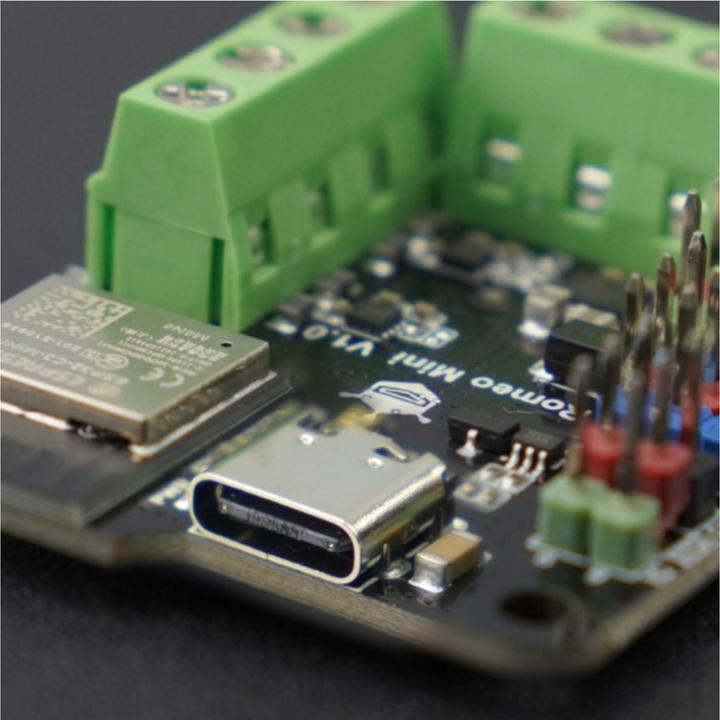 Image du produit DFRobot Carte de contrôle de robot ESP32-C3 Romeo avec pilote de moteur