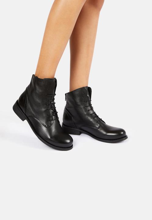 Produktbild Felmini BEJA 1072, die zeitlose Schnürstiefelette von, ist aus Glattleder mit einem Finish aus Vinta (36)