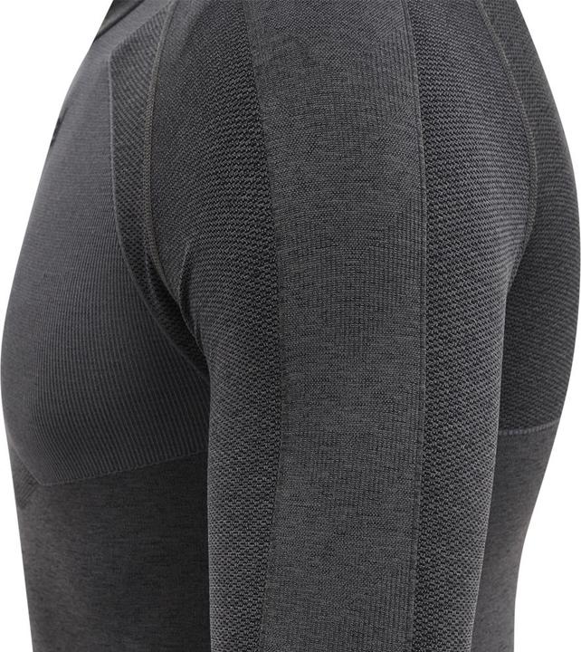 Actual product image hummel Mt Justin Seamless T-Shirt L/S (S)