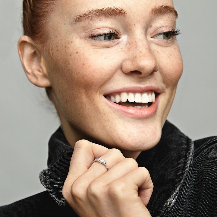 Actual product image Pandora Three clear stones ring (54)