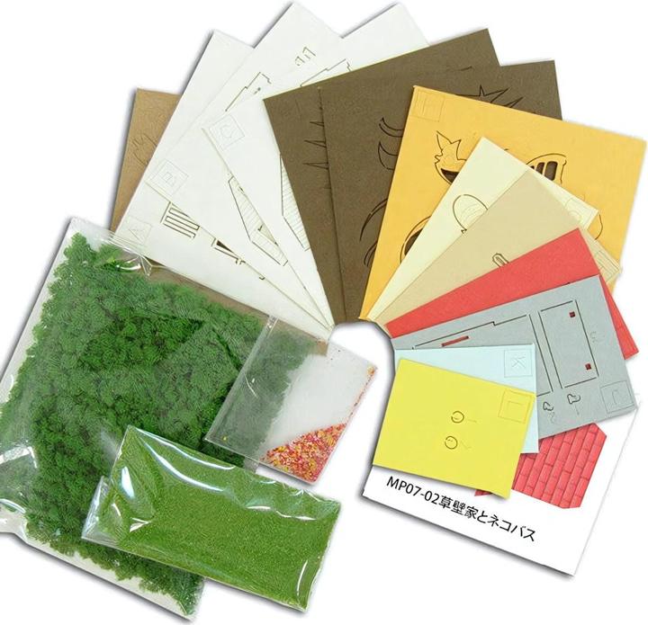 Actual product image Sankei Mein Nachbar Totoro - Das Haus und der Katzenbus - Paper Art Box