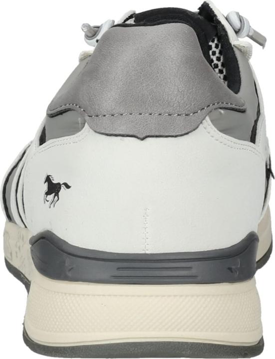 Image du produit Mustang Quittez vos chaussures d'affaires et optez pour des chaussures de loisirs. Ces sneakers (44)