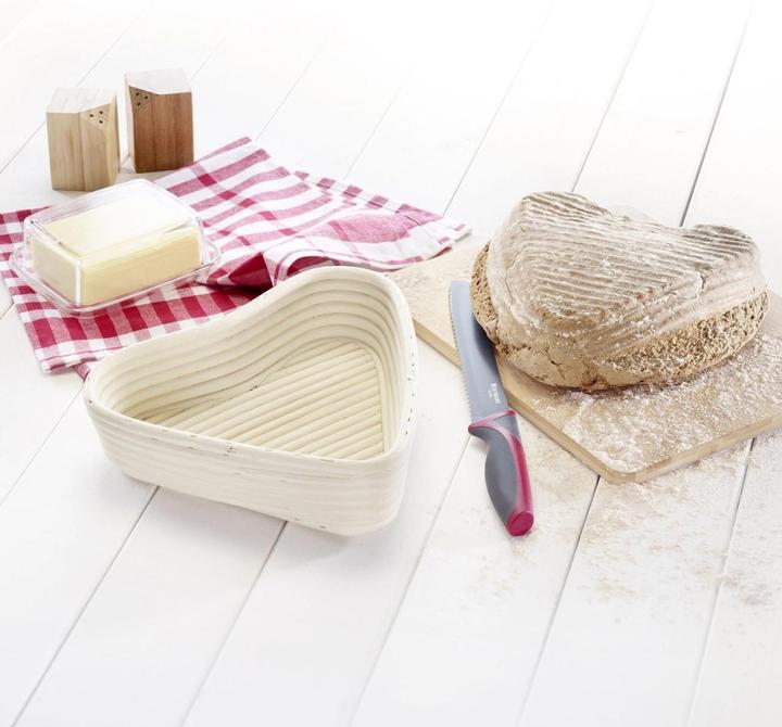 Actual product image Westmark Set proofing basket heart shape with cover 22 x 23.5 x 6.5 cm