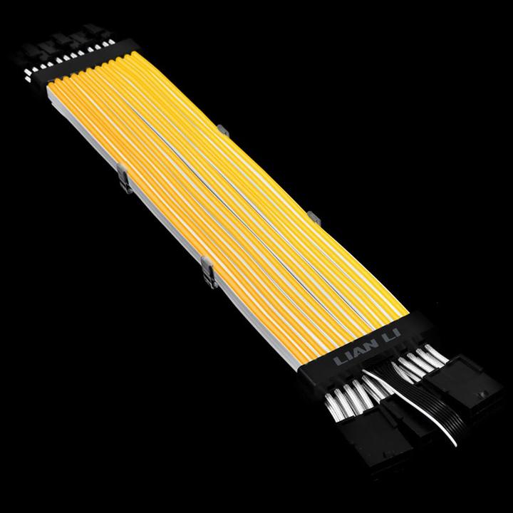 Immagine prodotto Lian-Li Strimer Plus Cavo di alimentazione triplo 8-pin RGB PCIe VGA + telecomando (RGB)