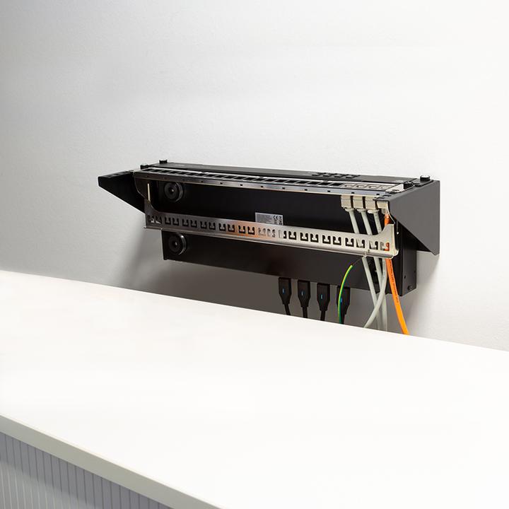 Produktbild LogiLink 19" vertikale Wandhalterung / Untertischhalterung, 1 HE, schwarz