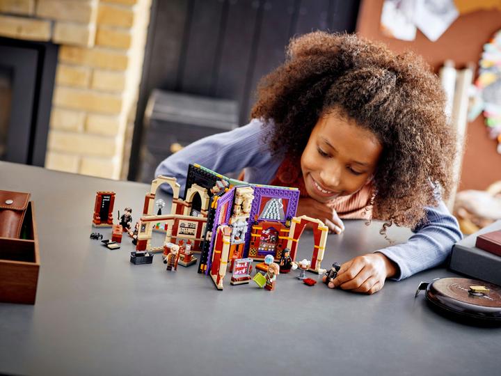 Actual product image LEGO Hogwarts Moment: Defense Lessons (76397, LEGO Harry Potter)