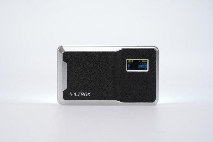Actual product image Viltrox Retro 08X RGB Pocket LED Light (Video light)