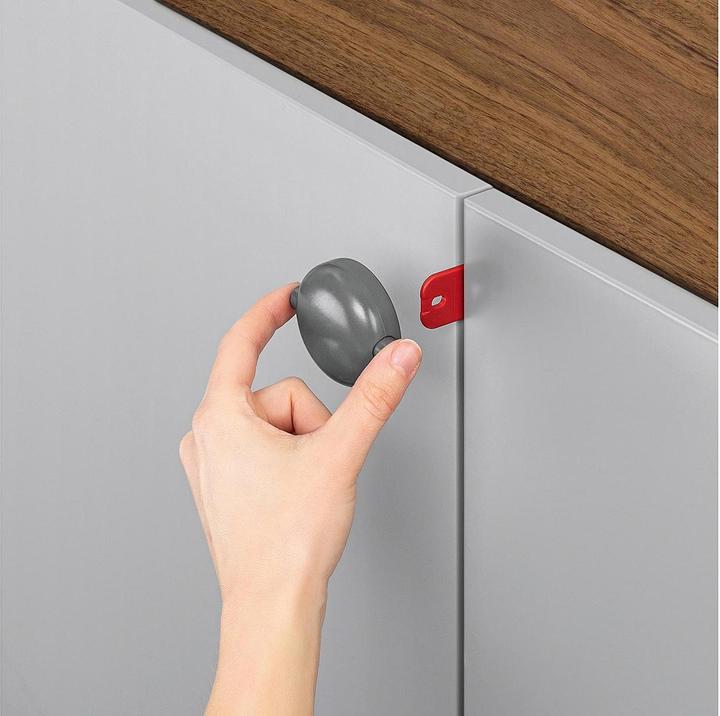 Actual product image Reer Cabinet lock