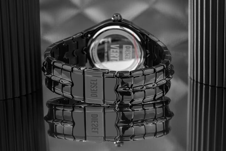 Actual product image Diesel Vert (Analogue wristwatch, 44 mm)