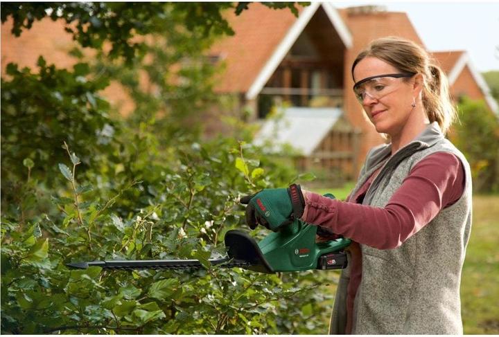 Produktbild Bosch Home & Garden EasyHedgeCut 18V-52-13 (Akkuheckenschere)