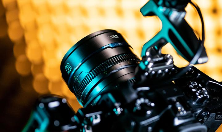 Produktbild Sirui Nightwalker 24 35+55mm T1.2 S35 MF Cine Lens Bundle RF-Mount (Canon RF, APS-C / DX)
