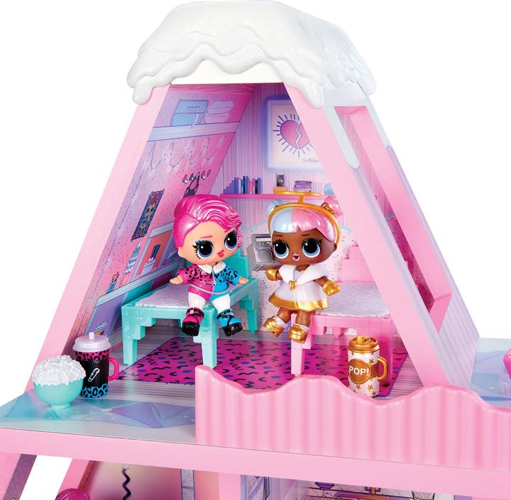 Actual product image L.O.L. Surprise! Surprise Winter Snow Chalet