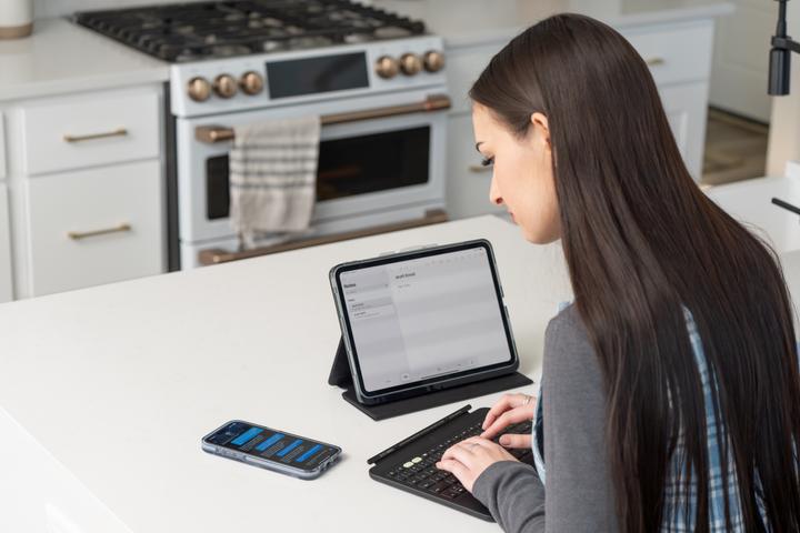Produktbild Zagg Pro Keys 2 (CH, iPad Pro 11 2024 (M4))