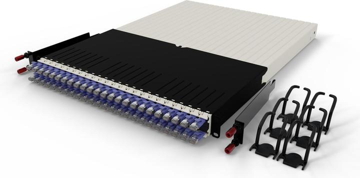 Productafbeelding PATCHBOX één / 30RU / Cat 6A, STP, 1,8 m, paars (STP, CAT6a, 1.80 m)