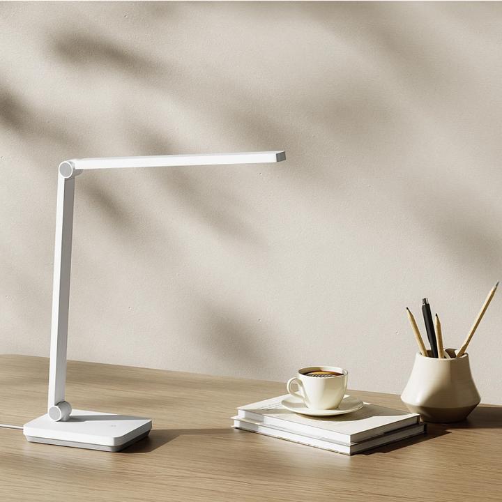 Actual product image Xiaomi Desk Lamp Lite (100 lm)