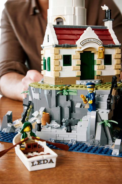 Actual product image LEGO Motorised lighthouse (21335, LEGO Ideas, LEGO Rare Sets)
