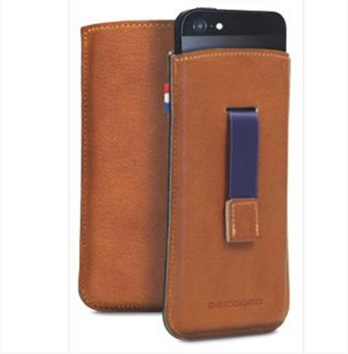 Actual product image Decoded Pouch for iPhone 5/5C/5S/SE Brown (Apple iPhone 5c, Apple iPhone SE, Apple iPhone 5s, Apple iPhone 5)