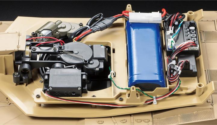 Actual product image Tamiya US KPz M1A2 Abrams Full Option (Kit)