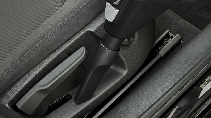 Produktbild Bosch Hausgeräte BCS712XXL, Beutellos, Schwarz, 0,3 l, Trocken, Filterung, 82 dB