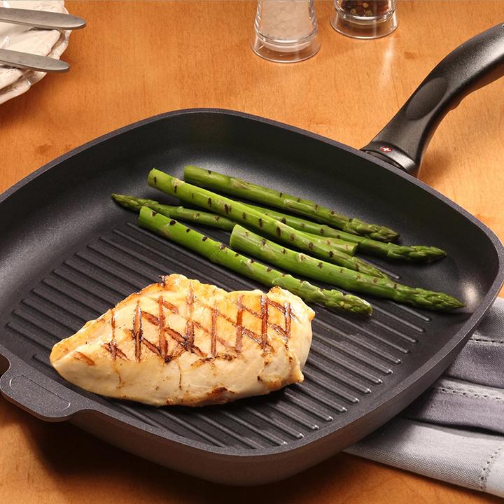 Produktbild Swiss Diamond XDClassic (28 cm, Grillpfanne, Aluminiumguss)