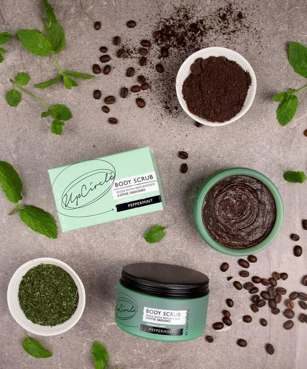 Immagine prodotto UpCircle Scrub corpo Scrub corpo al caffè con menta piperita 220 ml (220 ml)