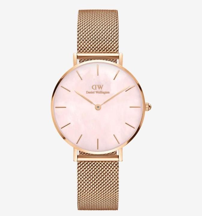 Actual product image Daniel Wellington Classic Petite Melrose Pearl (32 mm) (Analogue wristwatch, 32 mm)