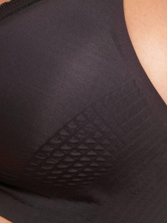 Image du produit Sloggi Body Adapt Twist Tshirt Bra (Une unité par pack, S)