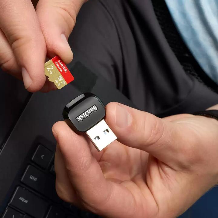Actual product image SanDisk Extreme UHS-I V30 (2000 GB, microSDXC, U3, UHS-I)