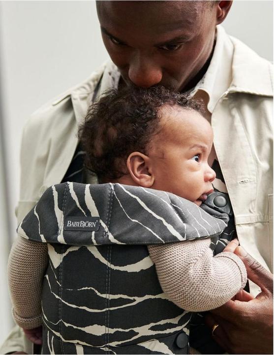 Produktbild BabyBjörn Tragesitz Mini Cotton